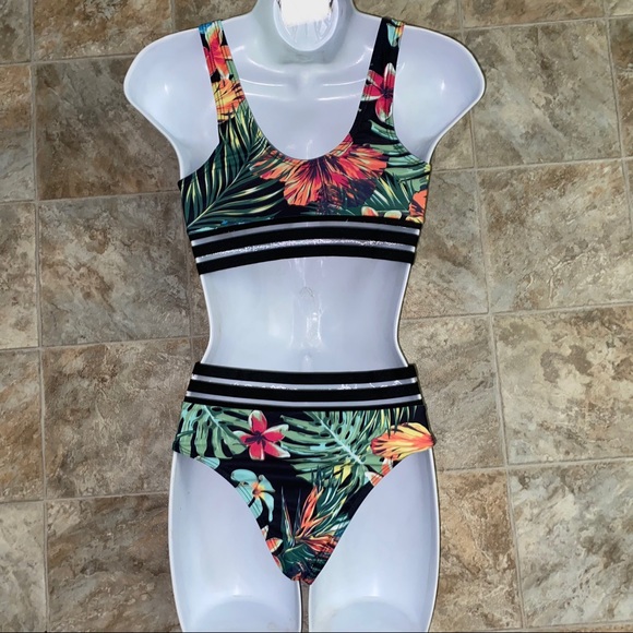 SOLD OUT ❌Two Piece Tropical Neon Swimsuit - Picture 6 of 6